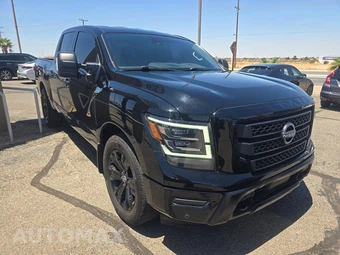 2023 Nissan TITAN SV Crew Cab Short Bed - miniatura 3