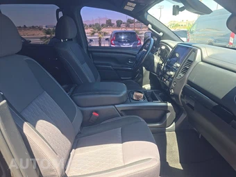 2023 Nissan TITAN SV Crew Cab Short Bed - miniatura 8