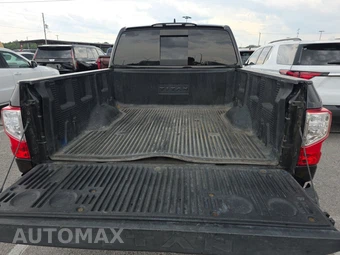 2023 Nissan TITAN SV Crew Cab Short Bed - miniatura 16