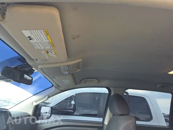 2023 Nissan TITAN SV Crew Cab Short Bed - miniatura 17