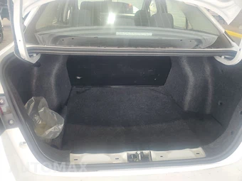2023 Nissan Versa S – miniatura 16