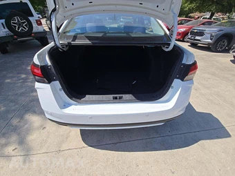 2023 Nissan Versa S - miniatura 14