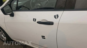 2023 Nissan Versa S – miniatura 39