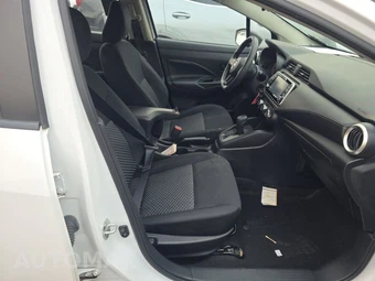 2023 Nissan Versa S – miniatura 8
