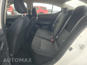 2023 Nissan Versa S – miniatura 13