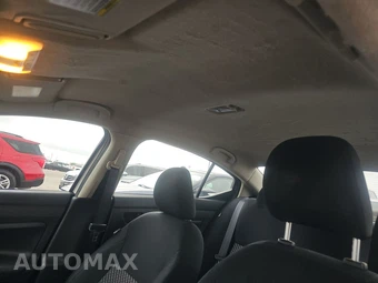 2023 Nissan Versa S – miniatura 17