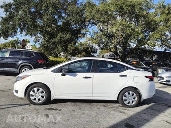 2023 Nissan Versa S - miniatura 4