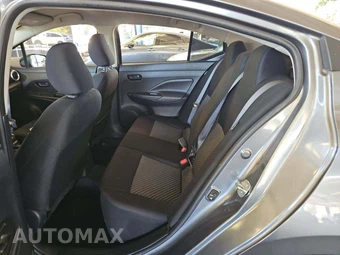 2023 Nissan Versa S – miniatura 10