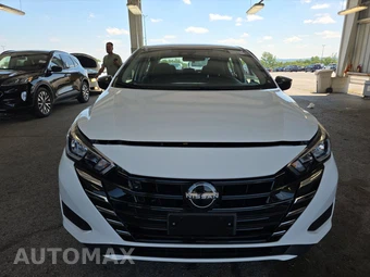 2023 Nissan Versa S – miniatura 2