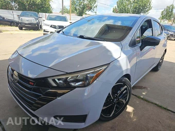 2023 Nissan Versa SR