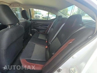 2023 Nissan Versa SR – miniatura 13
