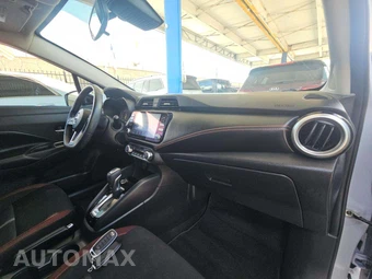 2023 Nissan Versa SR – miniatura 19