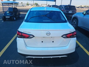 2023 Nissan Versa SV – miniatura 5