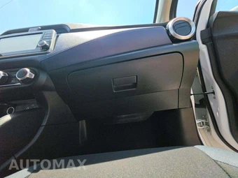 2023 Nissan Versa SV – miniatura 19