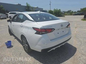 2023 Nissan Versa SV – miniatura 2