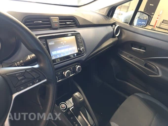 2023 Nissan Versa SV – miniatura 11