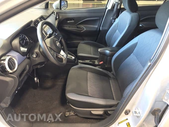 2023 Nissan Versa SV – miniatura 7