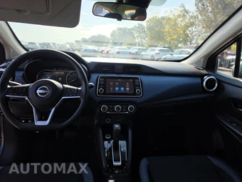 2023 Nissan Versa SV - miniatura 11