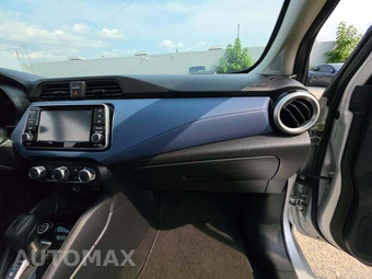 2023 Nissan Versa SV - miniatura 19