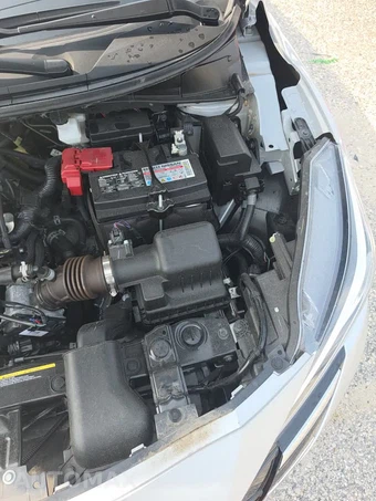 2023 Nissan Versa SV - miniatura 21