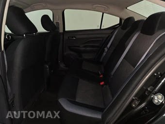 2023 Nissan Versa SV – miniatura 13
