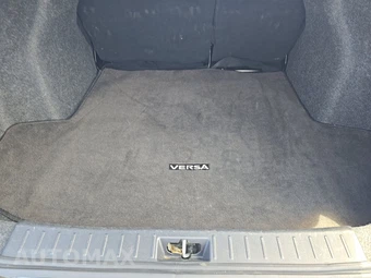 2023 Nissan Versa SV – miniatura 17