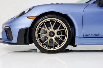 2023 Porsche 718 Cayman GT4 RS - miniatura 10