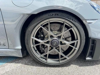 2023 Porsche 718 Cayman GT4 RS - miniatura 42