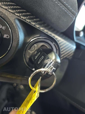 2023 Porsche 718 Cayman GT4 RS – miniatura 8