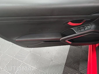 2023 Porsche 718 Cayman T – miniatura 9