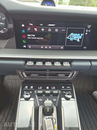2023 Porsche 911 Carrera 4S Cabriolet – miniatura 10