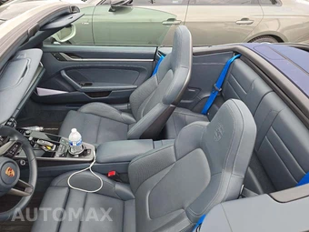 2023 Porsche 911 Carrera 4S Cabriolet – miniatura 12