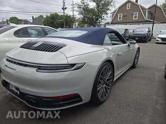 2023 Porsche 911 Carrera 4S Cabriolet – miniatura 3