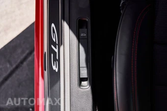 2023 Porsche 911 GT3 with Touring Package - miniatura 32