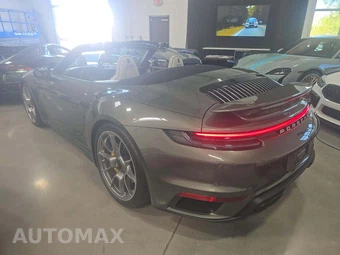 2023 Porsche 911 Turbo S Cabriolet - miniatura 2
