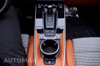 2023 Porsche 911 Turbo S - miniatura 69