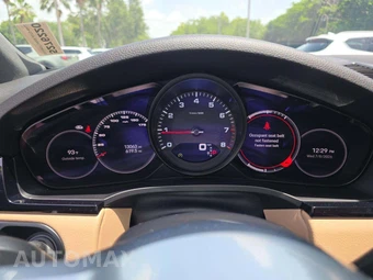 2023 Porsche Cayenne Coupe Platinum Edition – miniatura 6