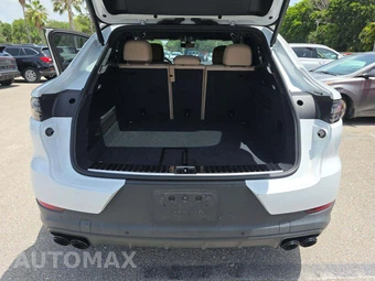 2023 Porsche Cayenne Coupe Platinum Edition – miniatura 8