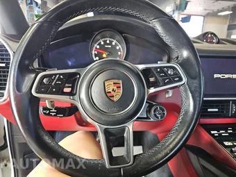 2023 Porsche Cayenne Coupe Platinum Edition – miniatura 10