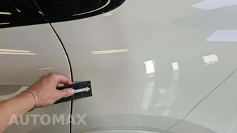2023 Porsche Cayenne Coupe Platinum Edition – miniatura 22