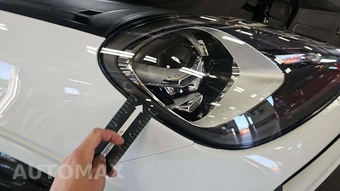 2023 Porsche Cayenne Coupe Platinum Edition – miniatura 24