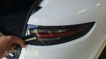 2023 Porsche Cayenne Coupe Platinum Edition – miniatura 28