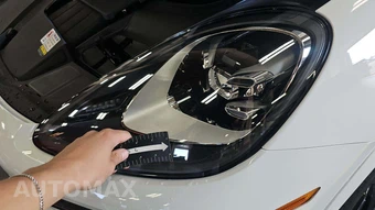 2023 Porsche Cayenne Coupe Platinum Edition – miniatura 36