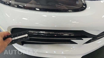 2023 Porsche Cayenne Coupe Platinum Edition – miniatura 38