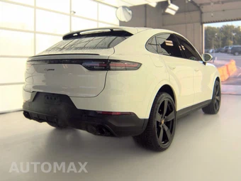 2023 Porsche Cayenne Coupe Platinum Edition – miniatura 4