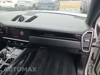 2023 Porsche Cayenne Coupe Platinum Edition – miniatura 20