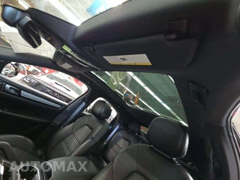 2023 Porsche Cayenne Coupe Platinum Edition – miniatura 11