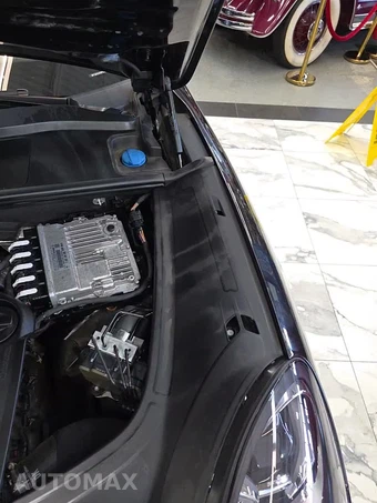 2023 Porsche Cayenne Coupe Platinum Edition – miniatura 22