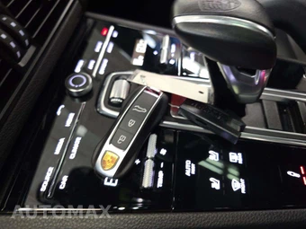 2023 Porsche Cayenne Coupe Platinum Edition – miniatura 8