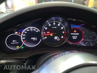2023 Porsche Cayenne Coupe Platinum Edition – miniatura 9